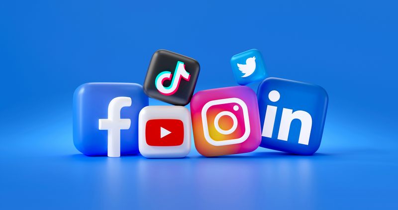 Australia investigates tech giants over social media ban compliance