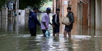 Residents walk down in the flooded water logged at Kendriya Vihar apartments, following heavy rainfalls in Bangalore, India, 16 October 2024. According to the India Meteorological Department (IMD), has forecast extremely heavy rainfall for Bengaluru and surrounding districts of south interior part of Karnataka and very likely over Tamil Nadu, Puducherry, and Karaikal for next four days. This comes owing to a well-marked low-pressure area over central parts of the south Bay of Bengal.  EPA-EFE/JAGADEESH NV