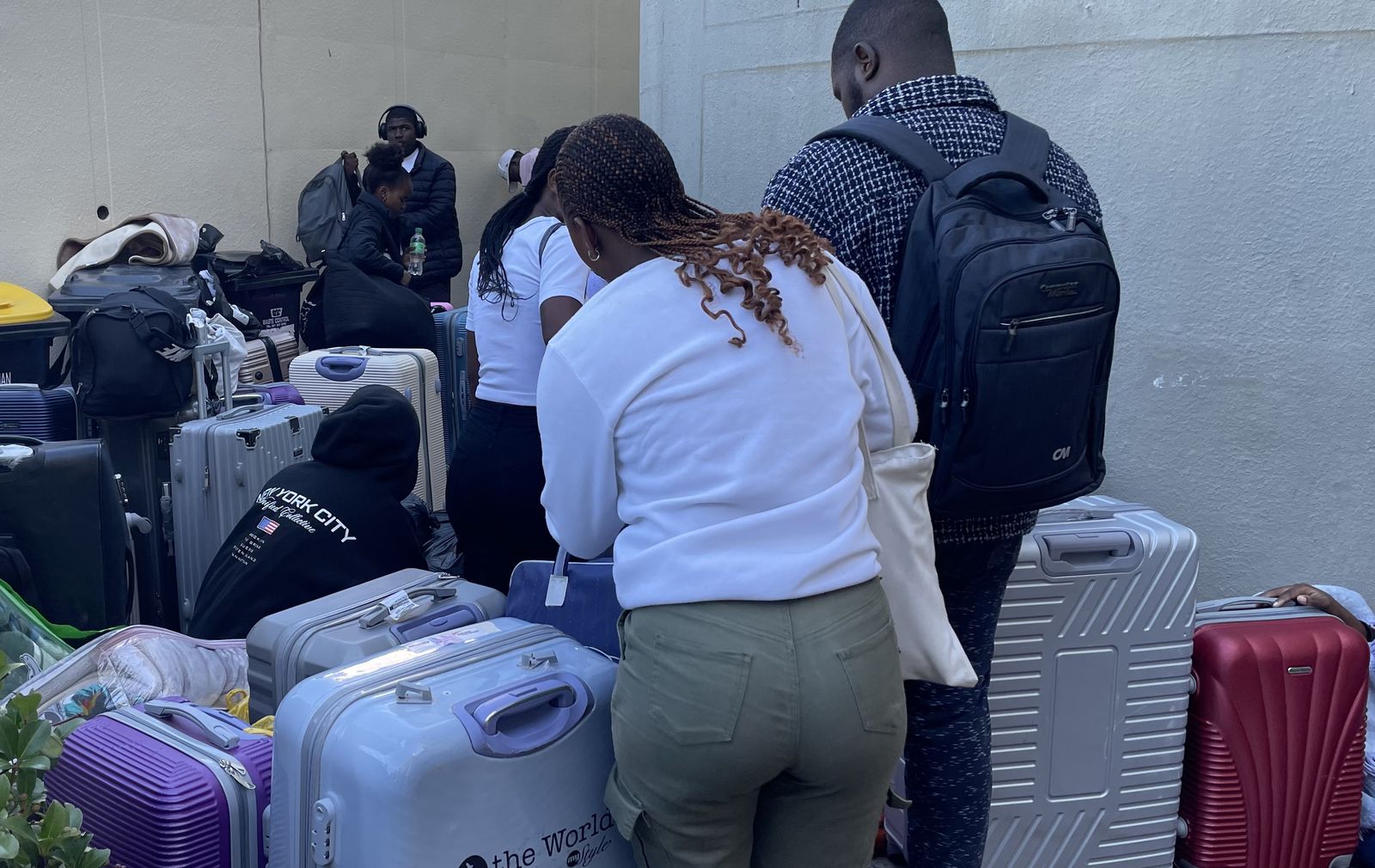 Cape Town students sleep in streets as CPUT faces housing crisis