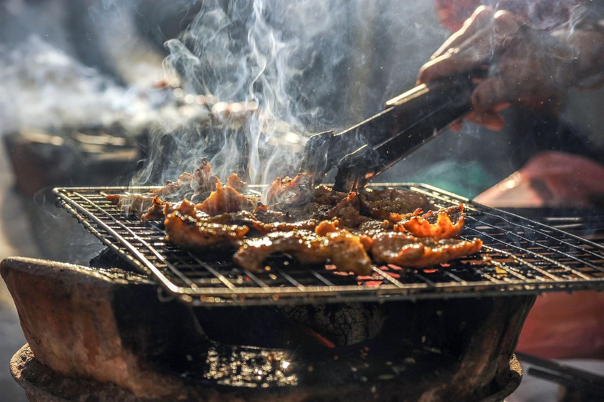 Throwback Thursday: How to cook a lamb chop without wasting beer