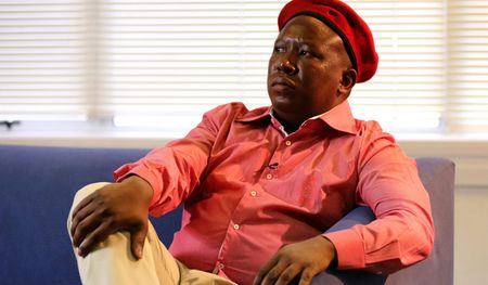FIVE MINUTES: South Africa, 29 October 2013