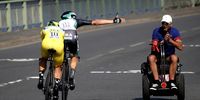 Bora Hansgrohe team riders Peter Sagan of Slovakia (L) and Macus Burghardt of Germany (R) during the 35.5km team Time trial in the 3rd stage of the 105th edition of the Tour de France cycling race in Cholet, France, 09 July 2018.  EPA-EFE/YOAN VALAT