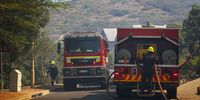 Teams of firefighters came to assist in fighting the Tygerberg Hills blaze. (Photo: Shelley Christians)