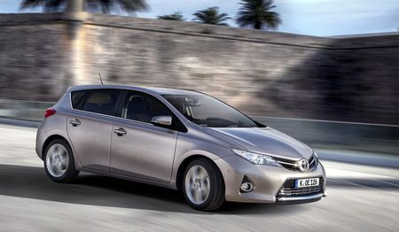 Toyota Auris 1.6 XR CVT: Breaking the mould?
