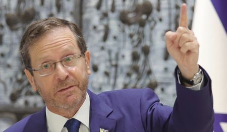 Israel ‘ready for another pause' in warfare in exchange for hostages; Greece upbeat on Gaza maritime aid corridor deal