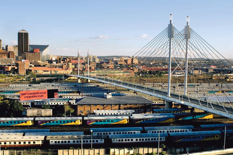 Jozi turns on the lights on the Nelson Mandela Bridge for a brighter future