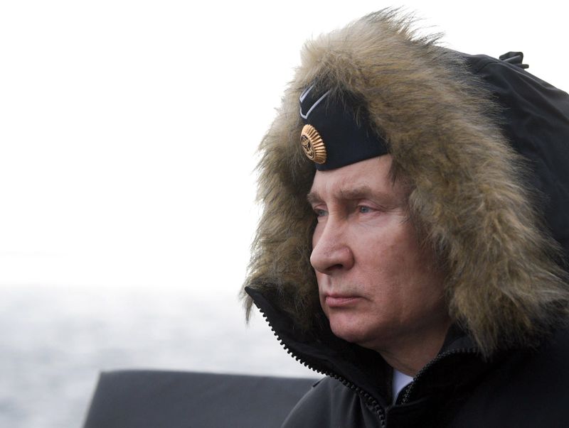 Russia bans government officials from using most foreign words