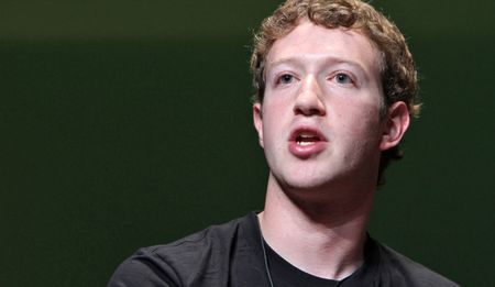 Facebook mobile revenue grows faster than expected