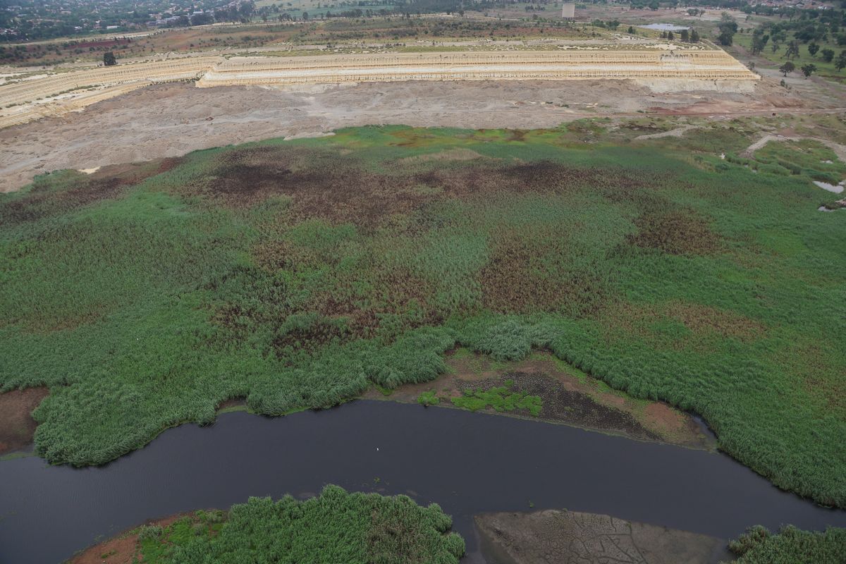 Image of a mine tailings operation