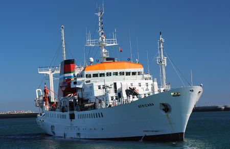 Inside the struggles of South Africa's fisheries enforcement and science teams