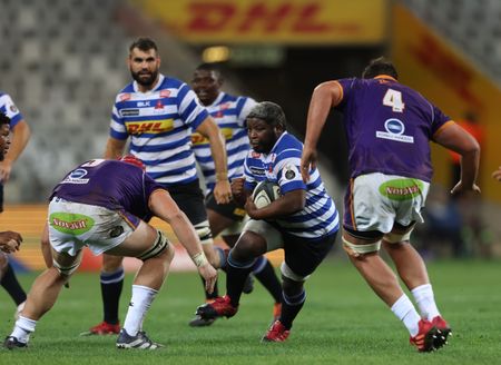 Ntubeni set to rack up century when red-hot Stormers and shaky Sharks meet in coastal derby