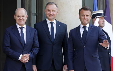 France, Germany and Poland back Kyiv’s counteroffensive; Cuban PM in Moscow to deepen ties