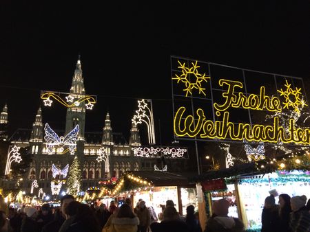 Seasonal drinking in Vienna has the KO Factor