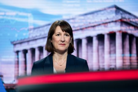 Reeves plans law to create pension ‘megafunds’ in UK growth push