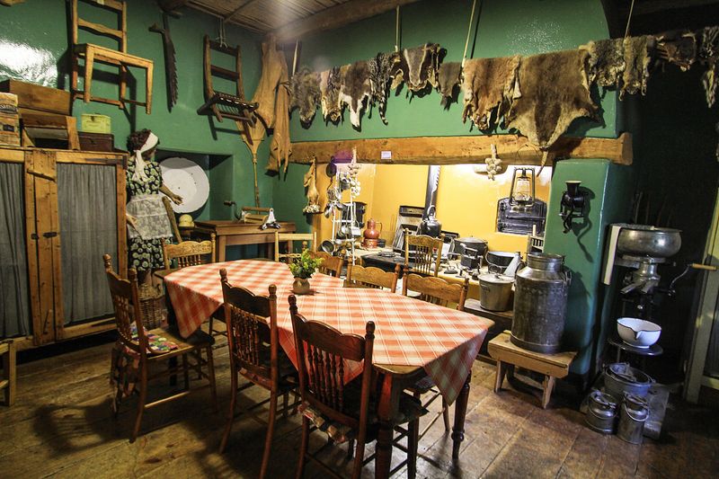 BOOK EXCERPT: Kitchens of the Karoo – how cooks of old mastered stone, sourdough and coffee