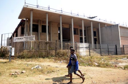 New minister, new promise to finish Mamelodi magistrates’ court – but after 10 years locals aren’t holding their breath