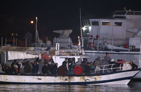 Waves of Tunisian immigrants fan right-wing fires in Italy