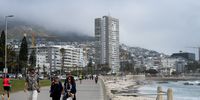 Construction cranes dominate the skyline view from the Sea Point Promenade, 09 September 2025. (Photo: David Harrison)