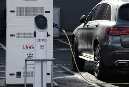 The positives and negatives of electric vehicle batteries