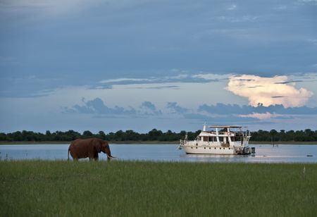 Slowboating: Float away from this crazy world