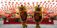 Thais perform a Lion Dance to mark the upcoming Chinese Lunar New Year at Siam Tai Tien Kong shrine in Samut Prakan province, on the outskirts of Bangkok, Thailand, 22 January 2020. The Chinese Lunar New Year, also called the Spring Festival, falls on 25 January 2020, marking the beginning of the Year of the Rat.  EPA-EFE/RUNGROJ YONGRIT