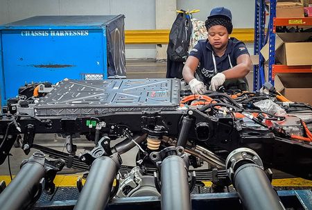 Ford’s bet on Silverton — plug-in hybrids, production pride and the politics of risk