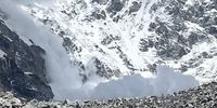 Things fall apart- tail end of mini avalanche. Photographer: Ferrial Adam