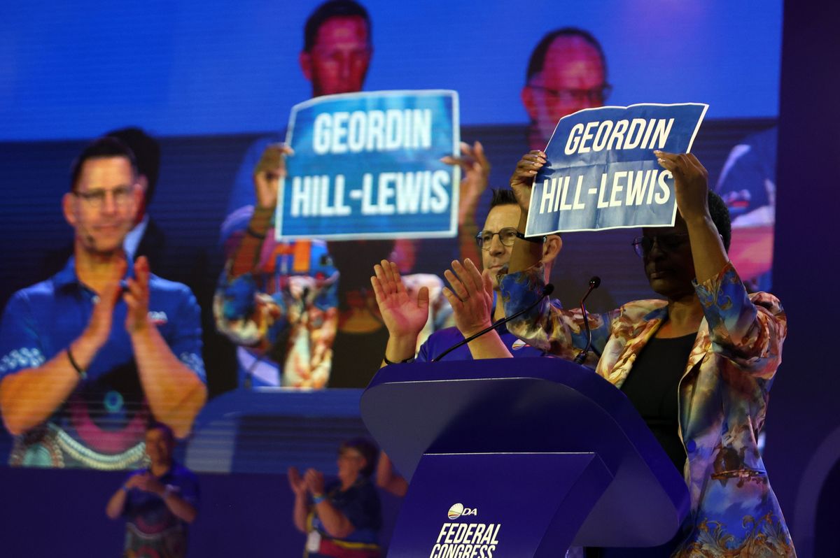 A sea of blue welcomes Geordin Hill-Lewis as the DA's new leader