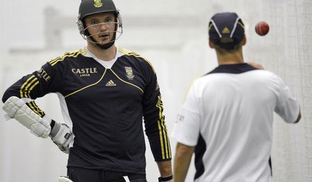 Proteas on the road again - and defending their title