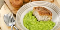 Melton Mowbray pork pie and mushy peas. (Photo: iStock)<br>