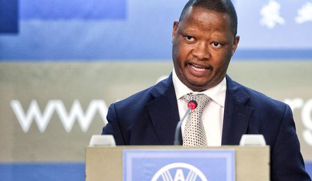 Nehawu demands suspension of Secretary to Parliament Gengezi Mgidlana