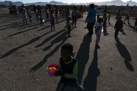 Court orders government to provide all schoolchildren with a daily meal