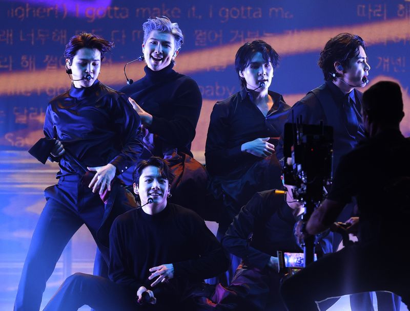 Mexico president asks Korean counterpart for more BTS concerts