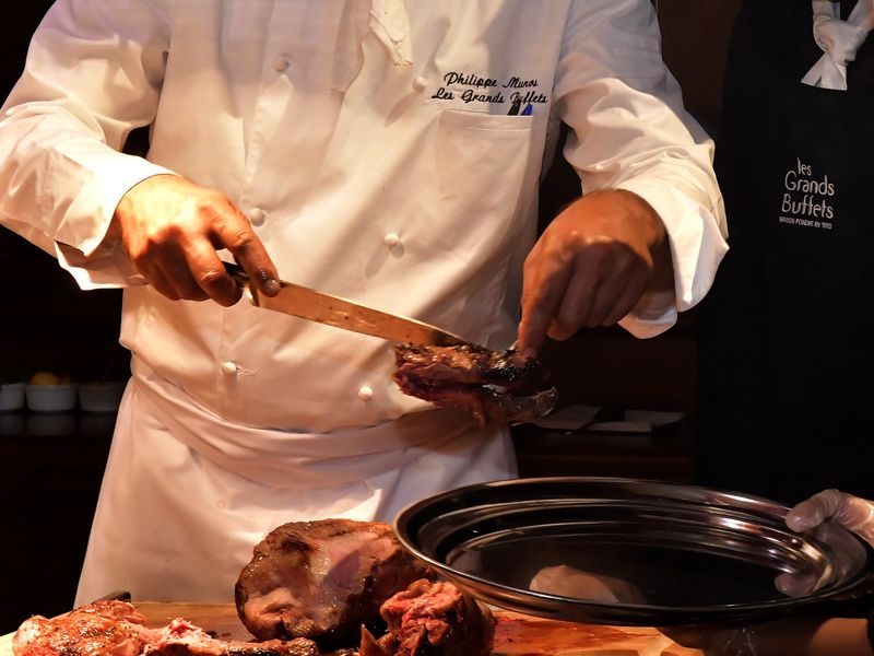 Culinary and literary classics — Meals and books worth waiting for
