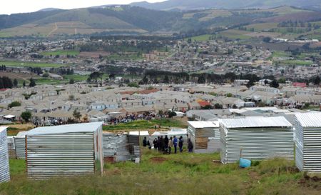 Disruptive project brings fibre to homes in Kayamandi, Stellenbosch