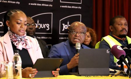 National Treasury intervenes as uncollected rubbish piles up across Joburg