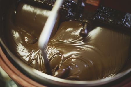 Pieter de Villiers creates bars of happiness