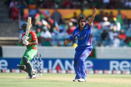 Cricket-Former Afghanistan pace bowler Shapoor Zadran dies aged 38